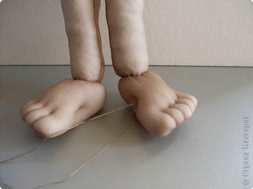 Скульптура: Делаем куклу. Оформляем ножки..... Фото 11