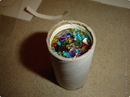 Игра, конкурс, Игрушка, Мастер-класс Бумагопластика, Бумажный туннель, Вырезание, Моделирование: МК. ДЕЛАЕМ КАЛЕЙДОСКОП! Бисер, Бумага, Бусинки, Диски компьютерные, Карандаш, Клей, Скотч, Трубочки картонные. Фото 11 Игра, конкурс, Игрушка, Мастер-класс Бумагопластика, Бумажный туннель, Вырезание, Моделирование: МК. ДЕЛАЕМ КАЛЕЙДОСКОП! Бисер, Бумага, Бусинки, Диски компьютерные, Карандаш, Клей, Скотч, Трубочки картонные. Фото 11