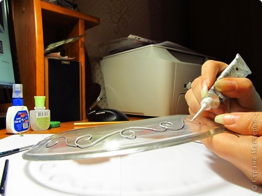 Мастер-класс Декупаж, Роспись: Пробный мастер-класс "Тарелка с Сантой" :)) Стекло Новый год. Фото 4