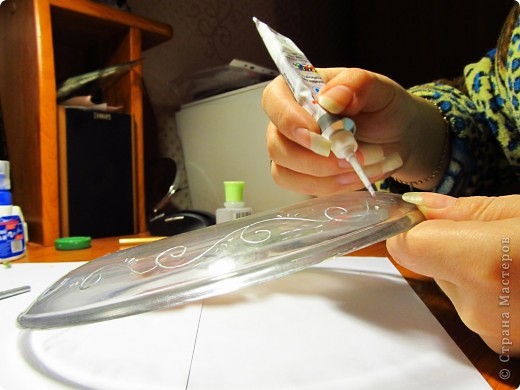 Мастер-класс Декупаж, Роспись: Пробный мастер-класс "Тарелка с Сантой" :)) Стекло Новый год. Фото 6