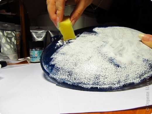 Мастер-класс Декупаж, Роспись: Пробный мастер-класс "Тарелка с Сантой" :)) Стекло Новый год. Фото 15