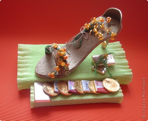  Мастер-класс, Свит-дизайн Бумагопластика: Золотая туфелька Бумага гофрированная День рождения. Фото 1