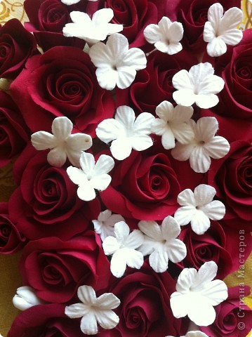 Доброе время суток всем мастерицам!!!Решила показать вам свою версию плетистой розы, которая плетется по 