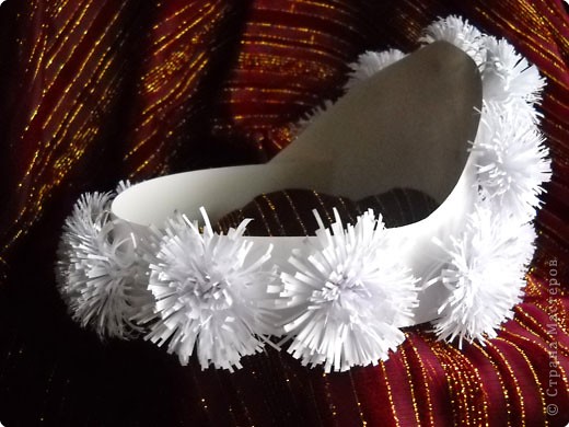 Новогодние аксессуары: снежный веер и корона.. Фото 4