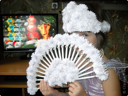 Новогодние аксессуары: снежный веер и корона.. Фото 7