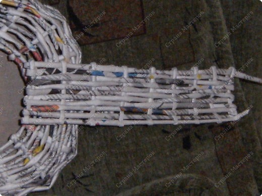 Плетение: Гитара-кашпо из газет. МК.. Фото 17