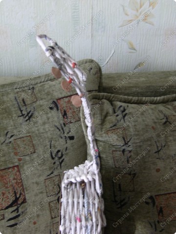 Плетение: Гитара-кашпо из газет. МК.. Фото 23