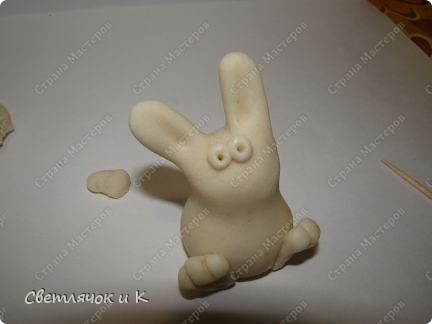  Игрушка, Мастер-класс, Поделка, изделие Лепка: Лепим зайца из теста  Тесто соленое. Фото 12