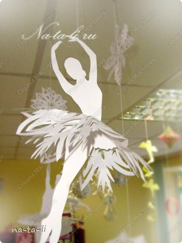  Мастер-класс Вырезание силуэтное: Снежинки-балеринки Бумага Новый год. Фото 5