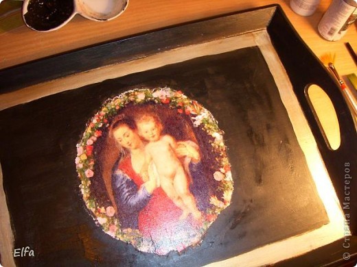 Декор предметов, Мастер-класс Декупаж: Поднос "Мадонна с младенцем", Рубенс. Краска, Салфетки. Фото 10