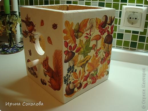 Декор предметов, Мастер-класс Декупаж: Новая жизнь старого скворечника Картон, Клей, Краска, Пастель, Салфетки Отдых, Праздник осени. Фото 9