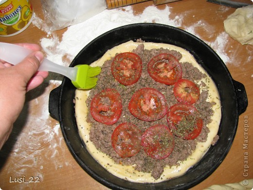 Этот пирожок я приготовила рано утром. Нужно было использовать оставшееся тесто с пиццы.. Фото 13