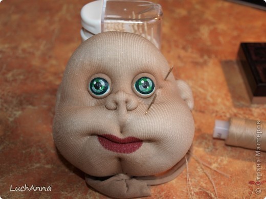  Мастер-класс Шитьё: МК по созданию куклы "Замарашка". Часть 1 - голова. Капрон. Фото 32