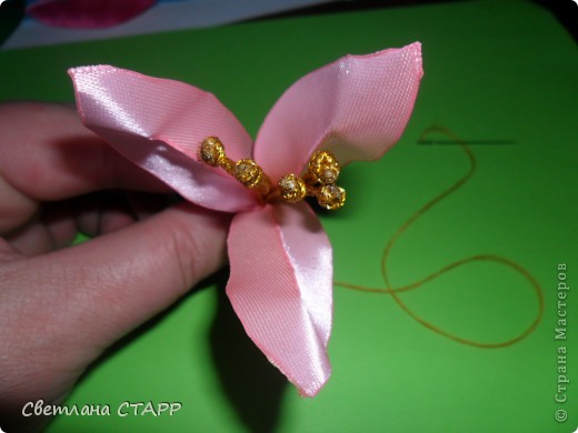  Мастер-класс Шитьё: Как я делаю лилию. Ленты. Фото 20
