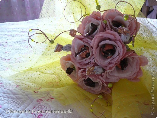  Мастер-класс, Свит-дизайн Бумагопластика: МК по изготовлению роз в свит -дизайне Бумага гофрированная, Бусинки. Фото 25