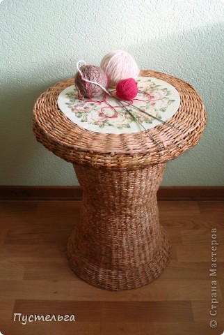  Поделка, изделие Декупаж, Плетение: Столик для вязания Бумага, Картон. Фото 1
