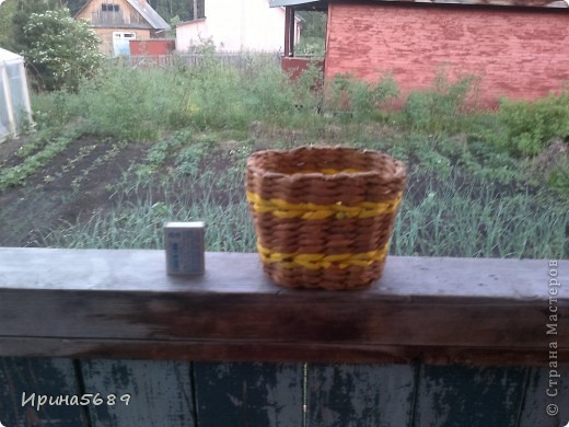 Поделка, изделие Плетение: На даче Бумага газетная. Фото 2 Поделка, изделие Плетение: На даче Бумага газетная. Фото 2