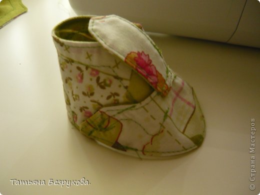  Мастер-класс Шитьё: МК. Ботинки для куклы.  Ткань. Фото 15