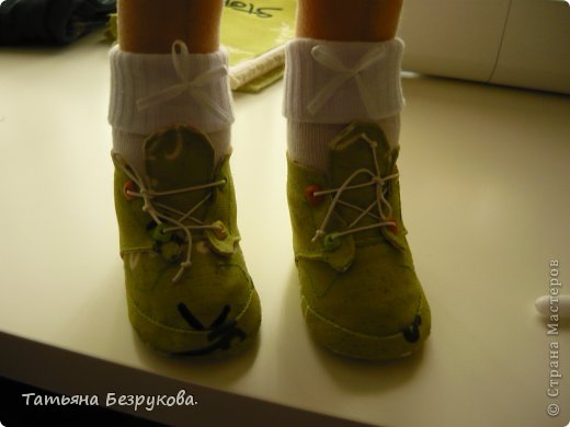  Мастер-класс Шитьё: МК. Ботинки для куклы.  Ткань. Фото 33
