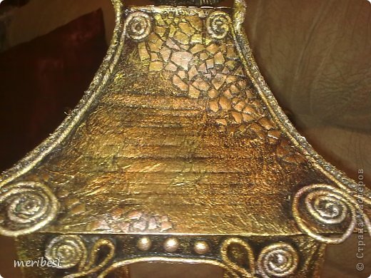 Поделка, изделие Аппликация из скрученных жгутиков, Моделирование, Папье-маше: Новогодний фонарь Гуашь, Картон гофрированный, Клей, Краска, Салфетки, Скорлупа яичная, Скотч Новый год. Фото 7