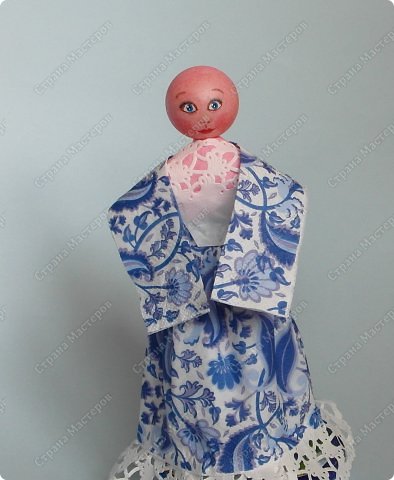 Куклы Мастер-класс Бумагопластика Моделирование конструирование Одежда для куклы из бумажных салфеток Салфетки фото 9