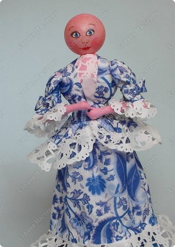 Куклы Мастер-класс Бумагопластика Моделирование конструирование Одежда для куклы из бумажных салфеток Салфетки фото 25