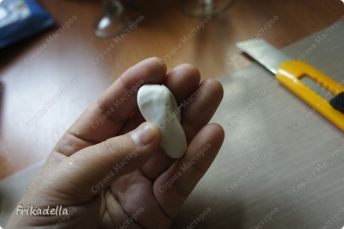Декор предметов Мастер-класс Свадьба Лепка Свадебные бокалы с пылу жару + МК по изготовлению лебедей Краска Перо Пластика Стекло фото 5