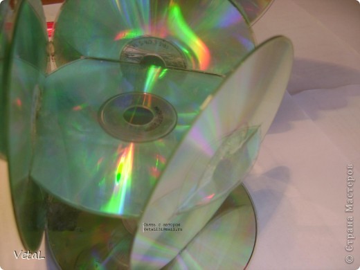 Этажерка для мелочей из СD и DVD дисков