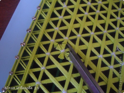 Мастер-класс Плетение Плетеная салфетка на деревянной рамке Нитки фото 25