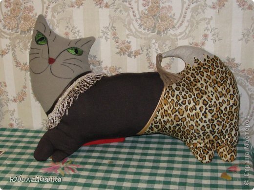 подушки с мордочками кошек