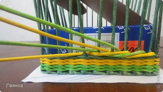 Мастер-класс Плетение Цветная верёвочка из 4 трубочек Бумага фото 4