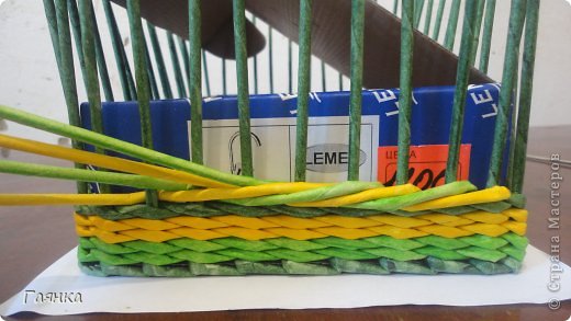 Мастер-класс Плетение Цветная верёвочка из 4 трубочек Бумага фото 6