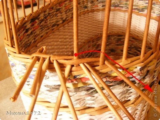 Поделка изделие Плетение Корзина для овощей Трубочки бумажные фото 11