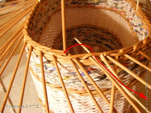 Поделка изделие Плетение Корзина для овощей Трубочки бумажные фото 17