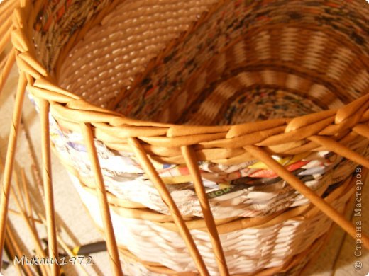 Поделка изделие Плетение Корзина для овощей Трубочки бумажные фото 20