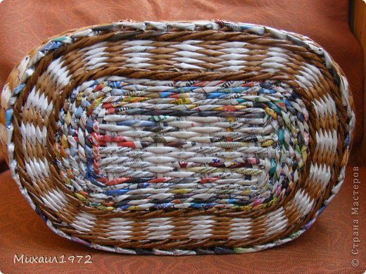 Поделка изделие Плетение Корзина для овощей Трубочки бумажные фото 2