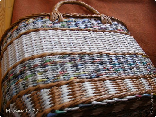 Поделка изделие Плетение Корзина для овощей Трубочки бумажные фото 3