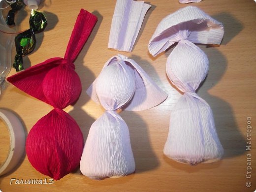 Мастер-класс Свит-дизайн Новый год Моделирование конструирование Дед Мороз и Снегурочка Бумага гофрированная фото 6