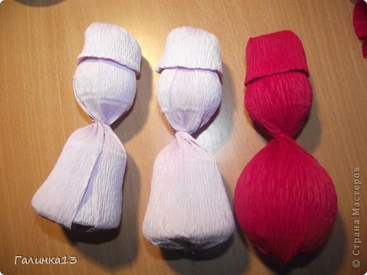 Мастер-класс Свит-дизайн Новый год Моделирование конструирование Дед Мороз и Снегурочка Бумага гофрированная фото 8