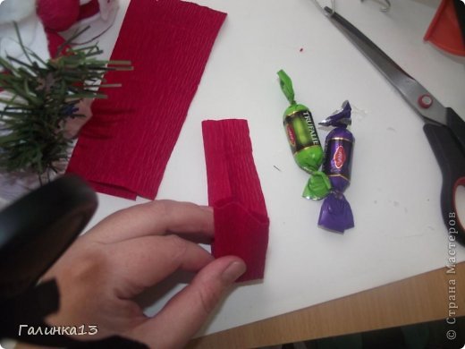 Мастер-класс Свит-дизайн Новый год Моделирование конструирование Дед Мороз и Снегурочка Бумага гофрированная фото 17