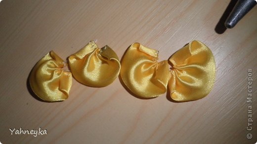 Мастер-класс Цумами Канзаши МК Розы Клей Ленты Нитки фото 13
