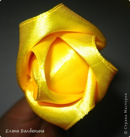 Мастер-класс Поделка изделие Цумами Канзаши Желтая роза подробный МК  Ленты Проволока фото 7