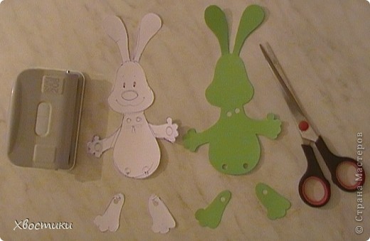 Подвижная игрушка зайчик. Бумажные куклы зайцы. Динамическая игрушка из картона. Подвижные игрушки из картона. Аппликация из фетра зайка.