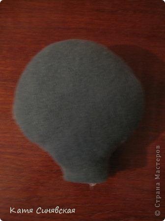 Вот и готова последняя игрушка, которую вас попросили сделать в саду перед новогодними утренниками.Встречайте волка.Фото будет много, так что будьте готовы.Далее выложен немного неполный МК по шитью этих игрушек, начало процесса не сфотографировано.Фото 10