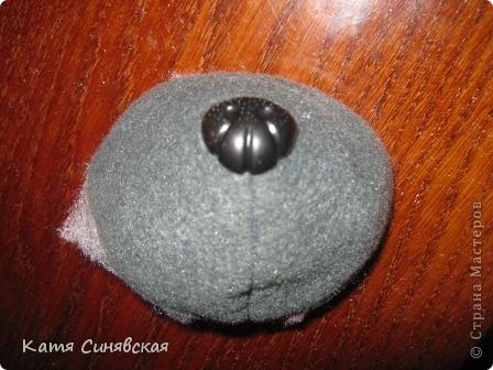 Вот и готова последняя игрушка, которую вас попросили сделать в саду перед новогодними утренниками.Встречайте волка.Фото будет много, так что будьте готовы.Далее выложен немного неполный МК по шитью этих игрушек, начало процесса не сфотографировано.Фото 16