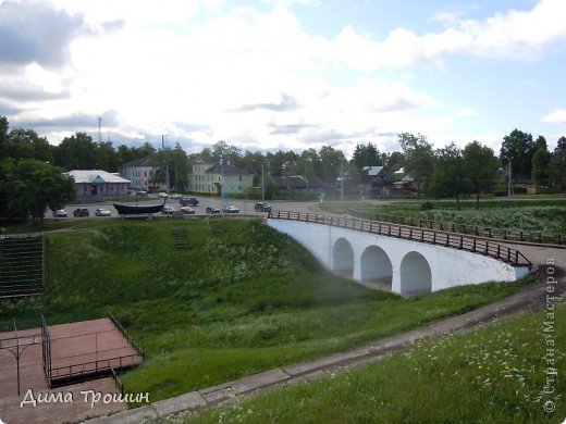 Древний мост,через ров с водой(воды конечно сейчас нет) (фото 8)