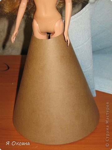 Кринолин венгерка. Платье из картонных коробок. Юбка из ватмана. Юбка гофре из бумаги. Кукла на картонной конусе.