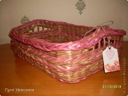 Здравствуйте жители моей любимой страны!Всех с Новым годом!!! Хочу всех Мастеров поблагодарить за Ваши МК! За то, что делитесь своим мастерством и опытом! Вот сегодня на Ваш суд выставляю свои работы, конечно не первые, но и не без косяков. Это работы декабря сделанные в подарок родственникам.
(фото 1)