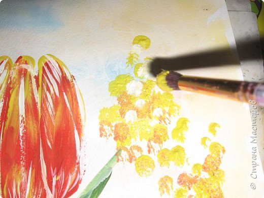 Скоро 8 марта, предлагаю нарисовать тюльпаны в двух вариантах. Я обещала детям, что будет что-нибудь необычное в технике рисования, пришлось выполнять обещание. фото 23