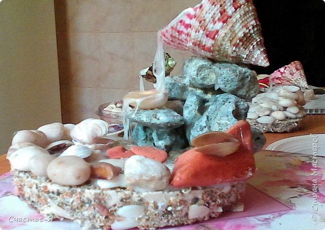 Если внимательно посмотреть то видно что их на фото три штуки, они все разные ,но фото к сожалению нет . (фото 6)